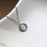 Fingerabdrück Kette ein Abdruck